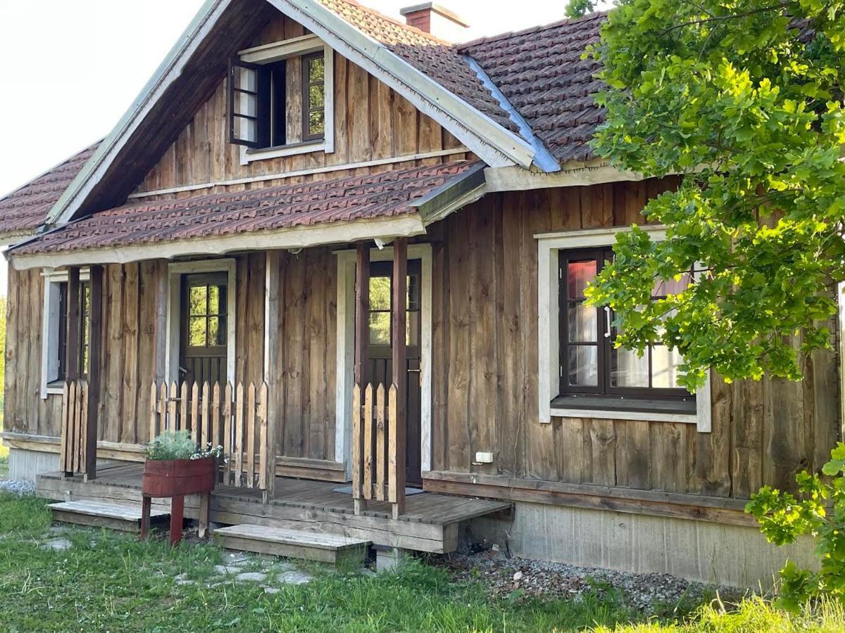 Just Lodges Orissaare Luaran gambar